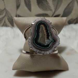 Elegant Geode Stone Silver Bracelet